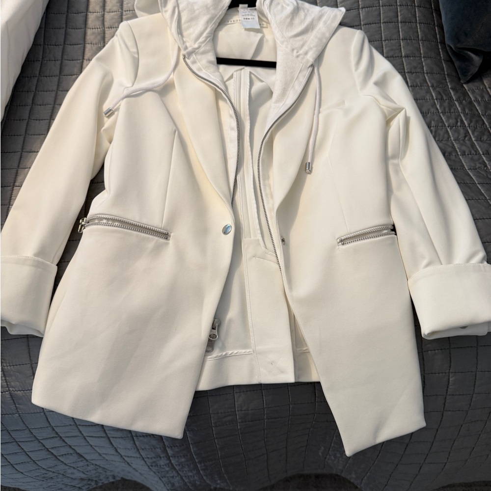 Veronica Beard off White Blazer with Zipper Accents